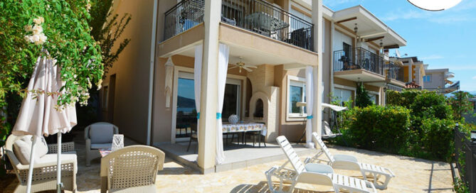 Herceg Novi Property: 3-BR Apartment, Sea View, Large Garden