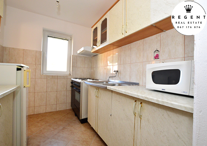 kuca_Herceg_Novi_Kuhinja_Opremljena_TV_Sporet_Mikrotalasna_Real_Estate_Regent